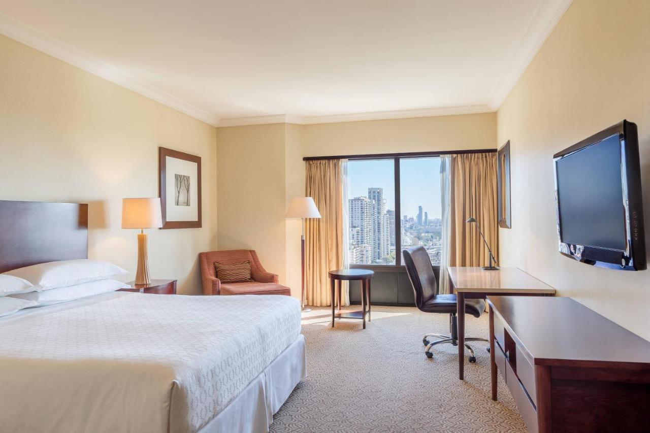 Sheraton & Convention Center Hotel 5*